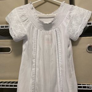 BRAND NEW WITH TAGS WOMENS WHITE BLOUSE